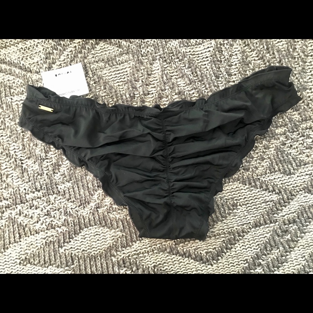 Cheeky ruched bikini bottoms